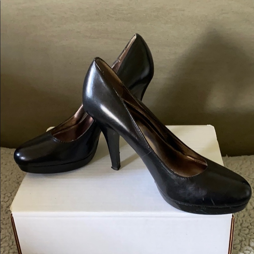 Not Part of 3/$15 
Alfa Platform Heels
